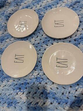 Rae Dunn set of 4 EAT salad plates